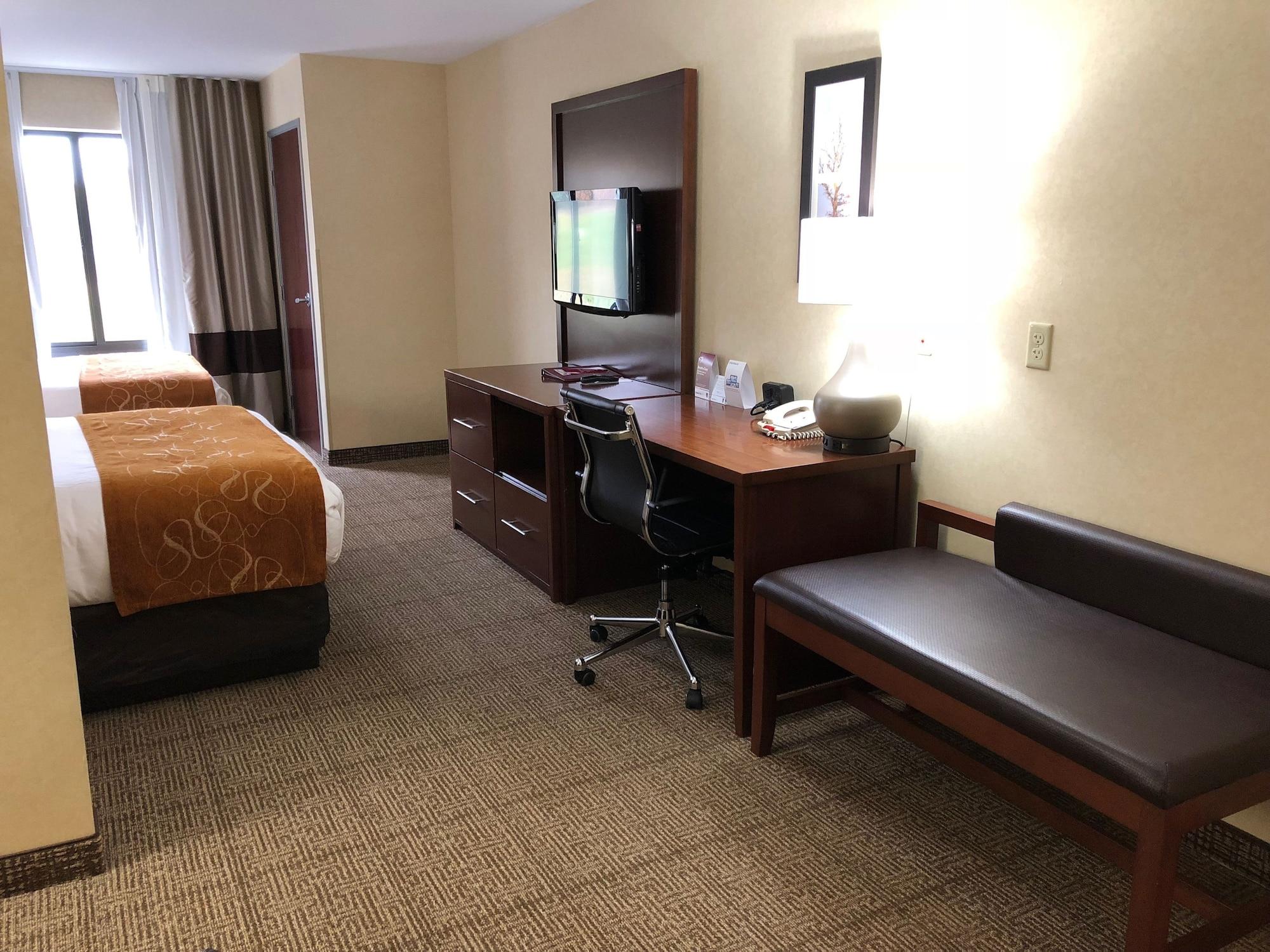 Comfort Suites South Елкгарт Екстер'єр фото