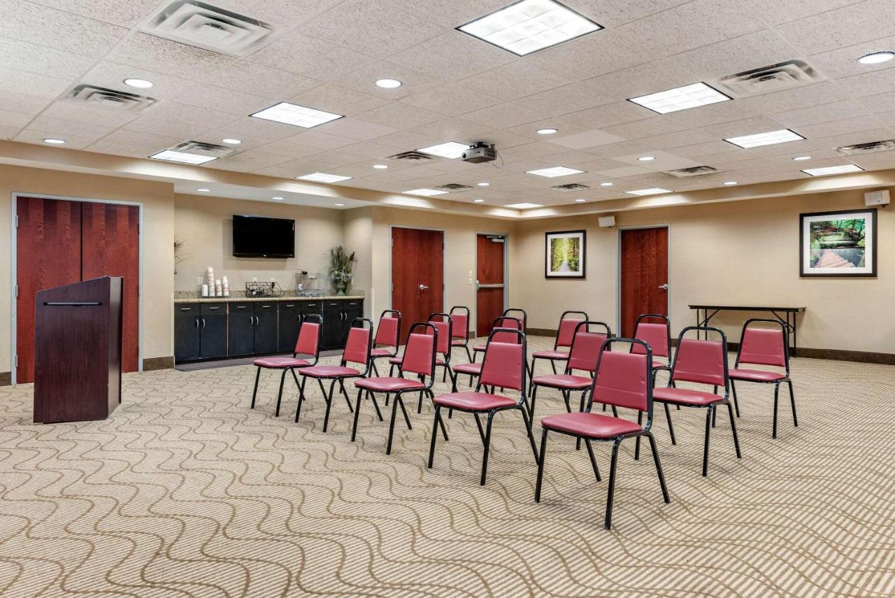 Comfort Suites South Елкгарт Екстер'єр фото